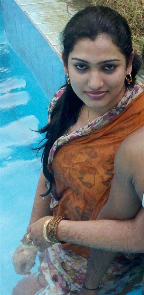 desi girl nudes photo|51 Hot desi girl nude photo gallery